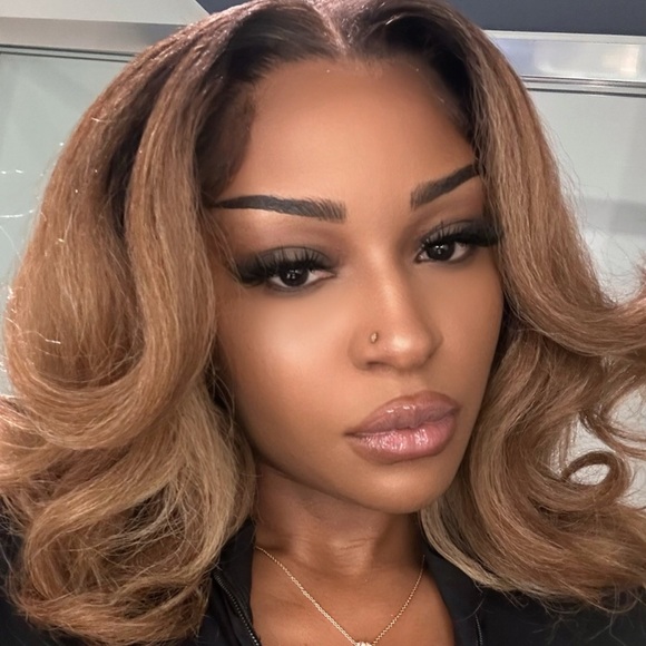 Meet your Posher, Diane - Picture 1 of 1